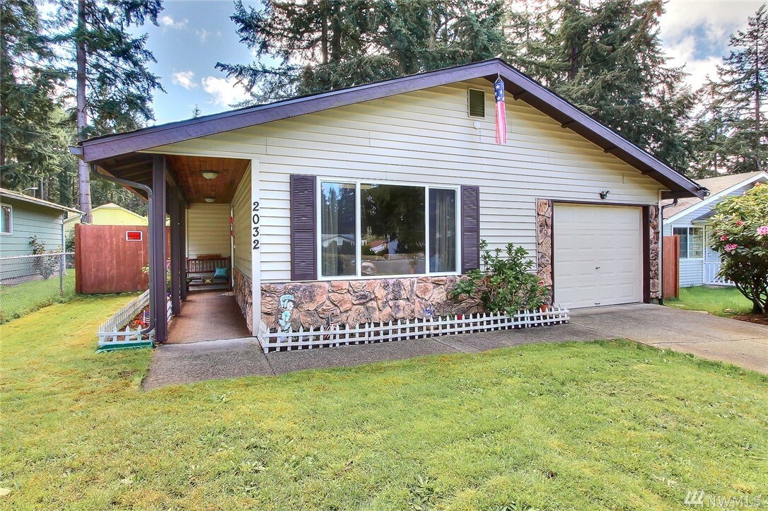 2032 E 59th St  Tacoma WA 98404 photo