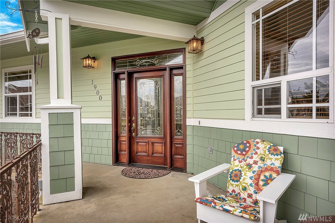 Property Photo: 1900 Twin Sister Ct WA 98264