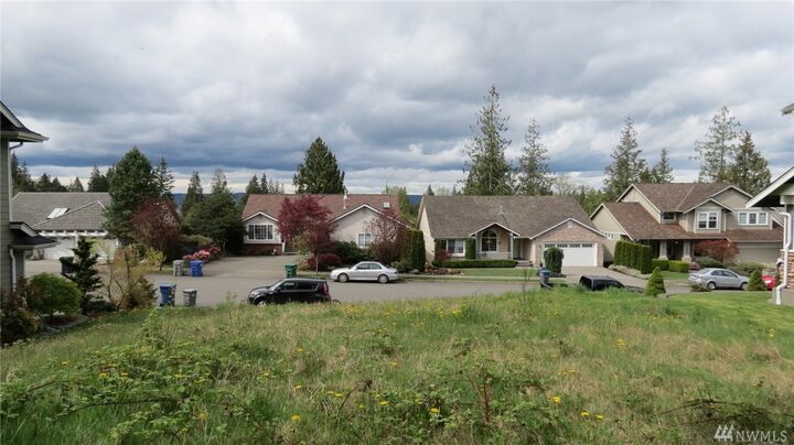 Property Photo:  18523 Hawksview Dr  WA 98223 