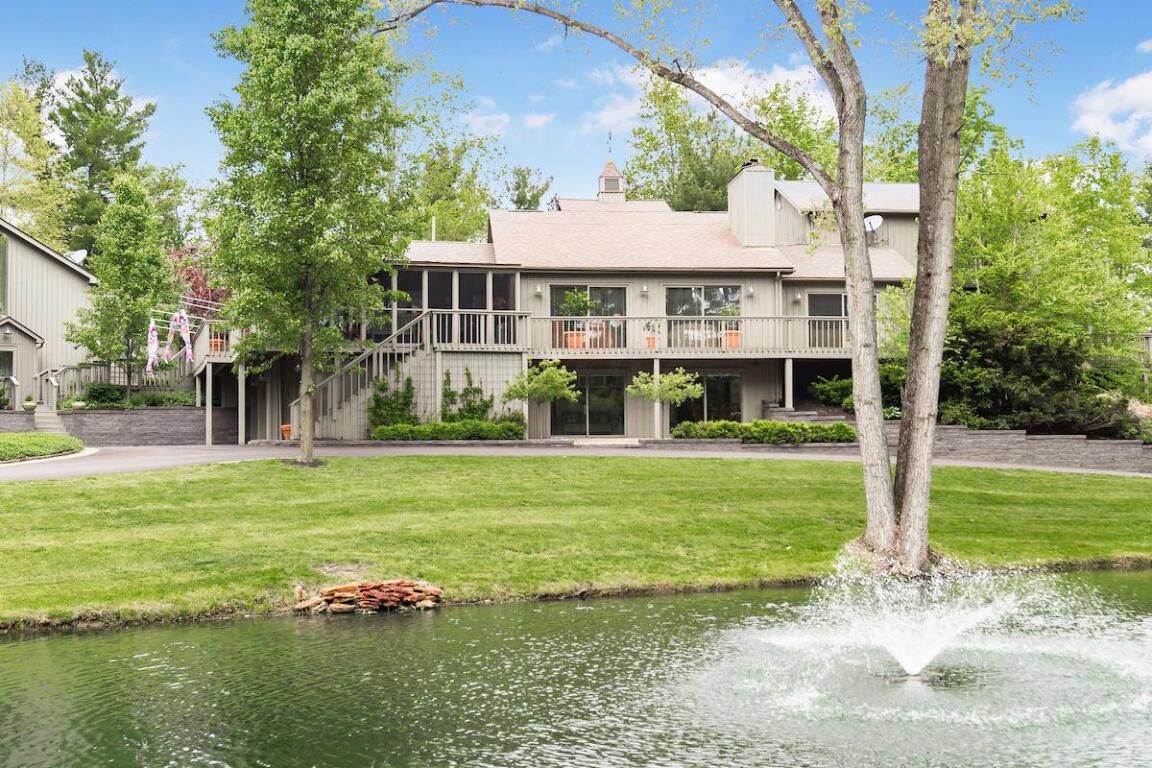Property Photo: 8800 Olentangy River Road OH 43015