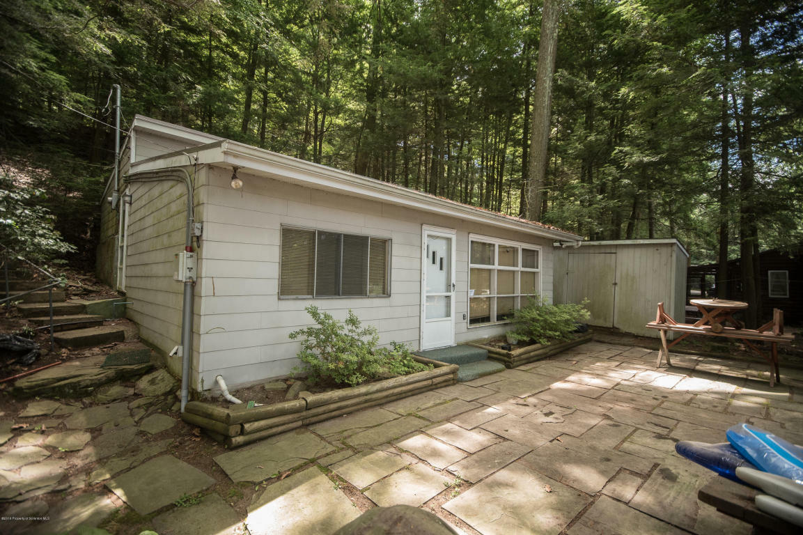 Property Photo:  200-218 Pinewood Road  PA 18420 