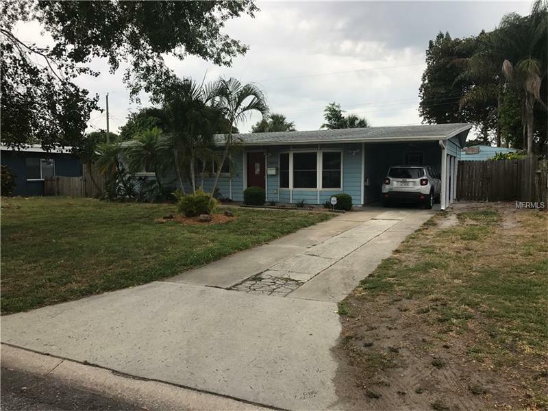 Property Photo: 2404 Holyoke Avenue FL 34207