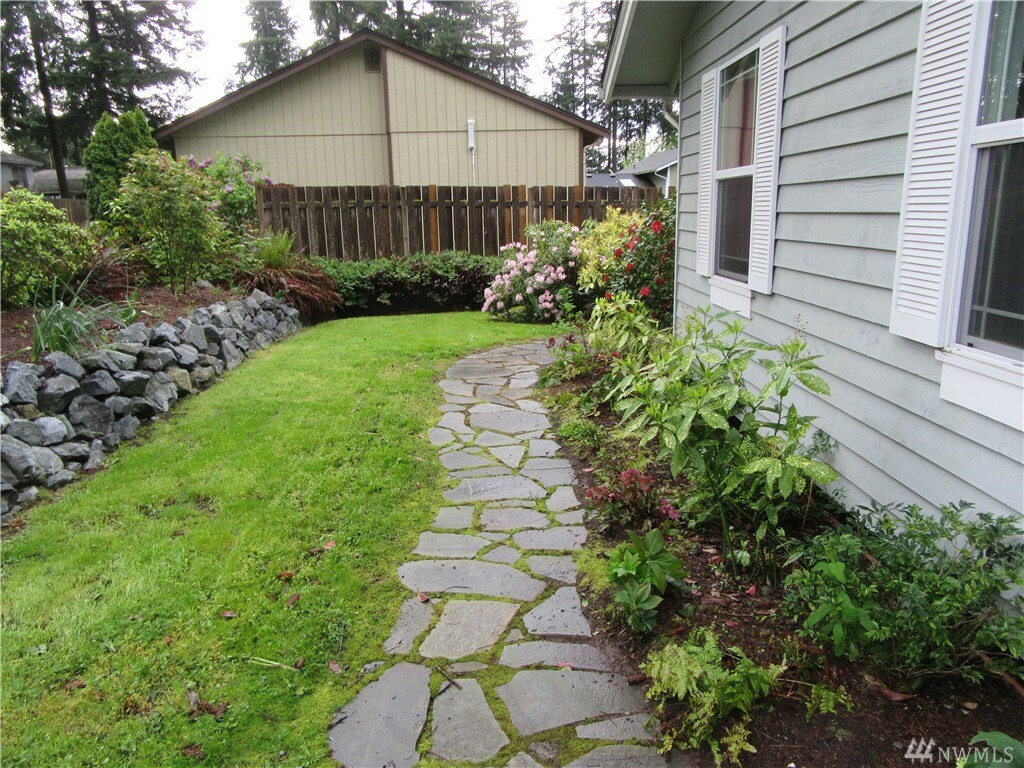 Property Photo:  2809 S 301st Lane  WA 98003 