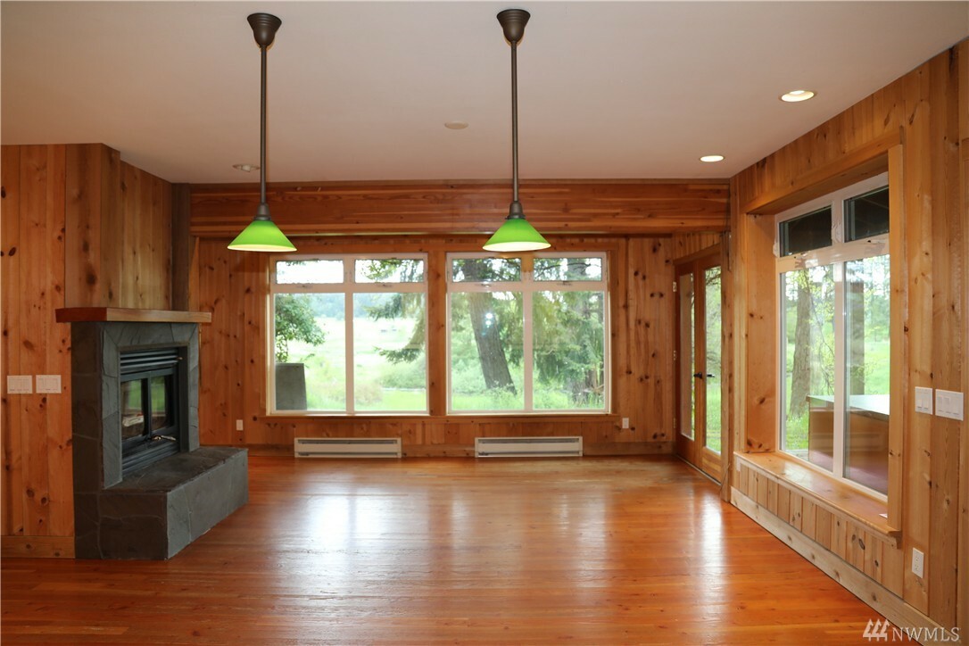 Property Photo:  2801 West Valley Rd  WA 98250 