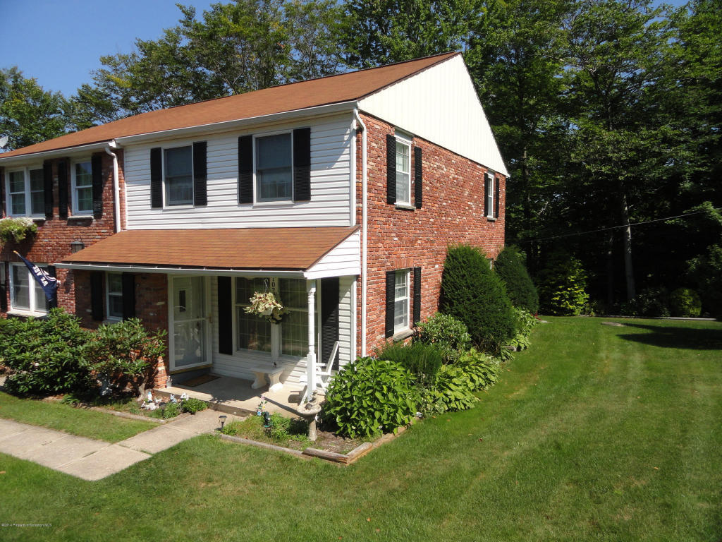 Property Photo:  107 Townhouse Place Road  PA 18444 