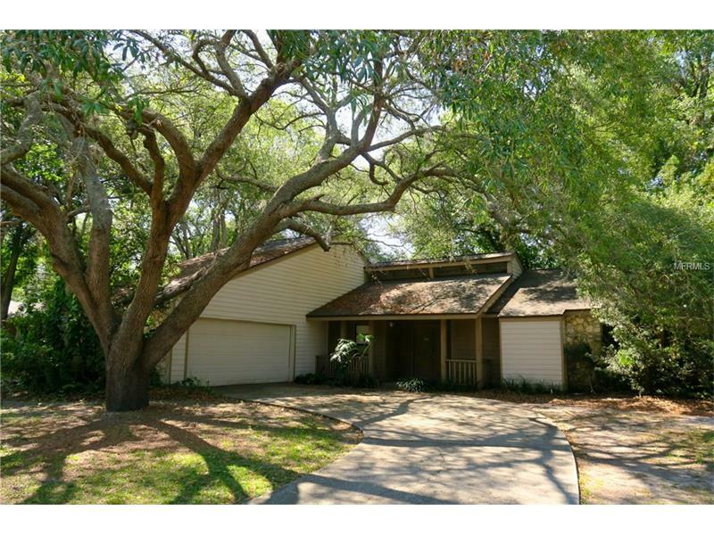 Property Photo:  1303 Willow Springs Court  FL 32750 