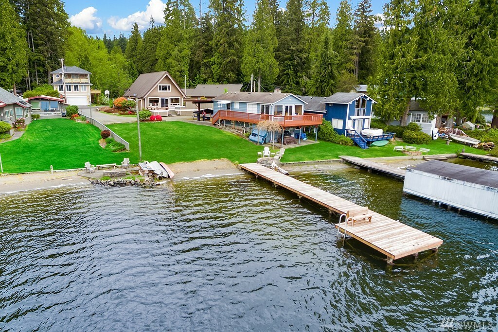 Property Photo:  23208 Gemmer Rd  WA 98290 