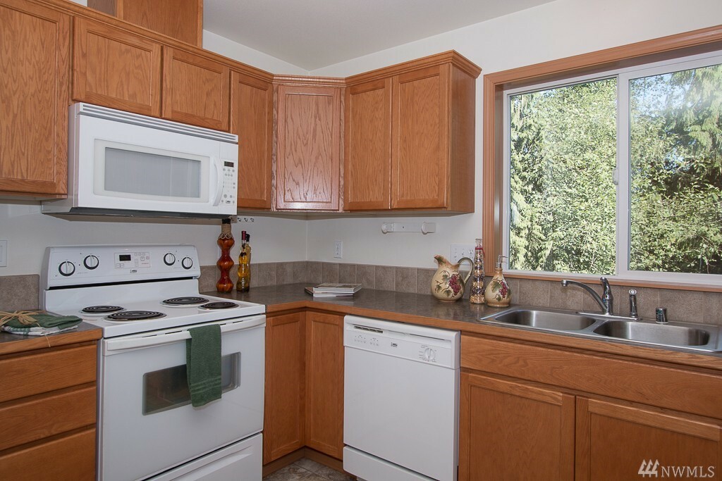 Property Photo: 13015 Green Mountain Wy WA 98252