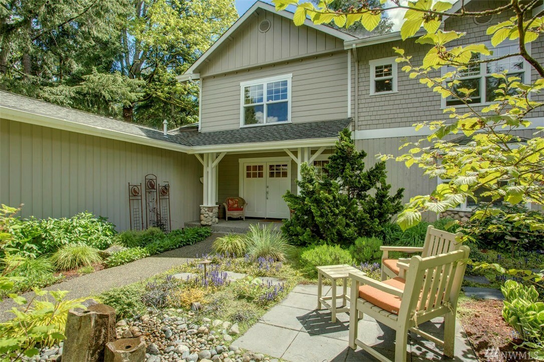 Property Photo:  14914 SE 47th Ct  WA 98006 