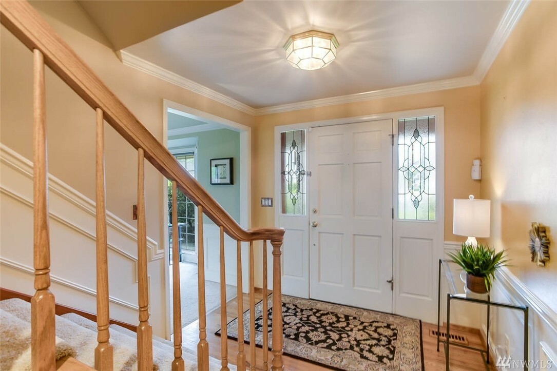 Property Photo: 4641 240th Ave SE WA 98029