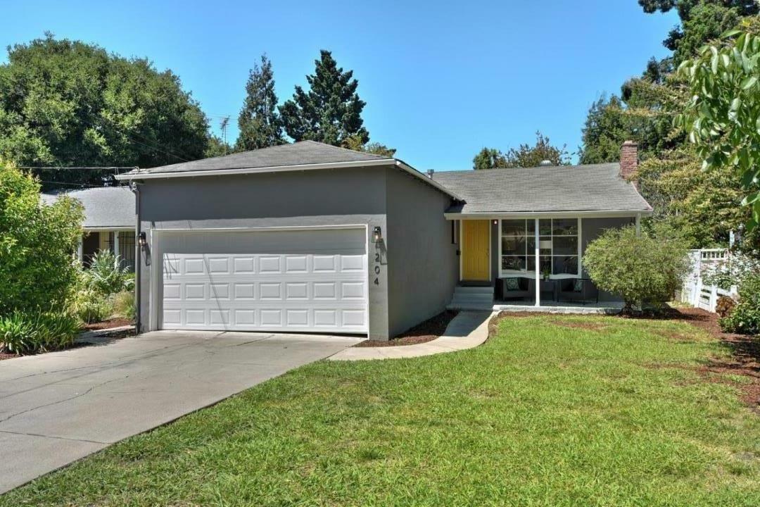 Property Photo:  204 Chester Street  CA 94025 
