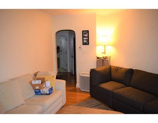 Property Photo: 8 Garden Ct 2 MA 02138