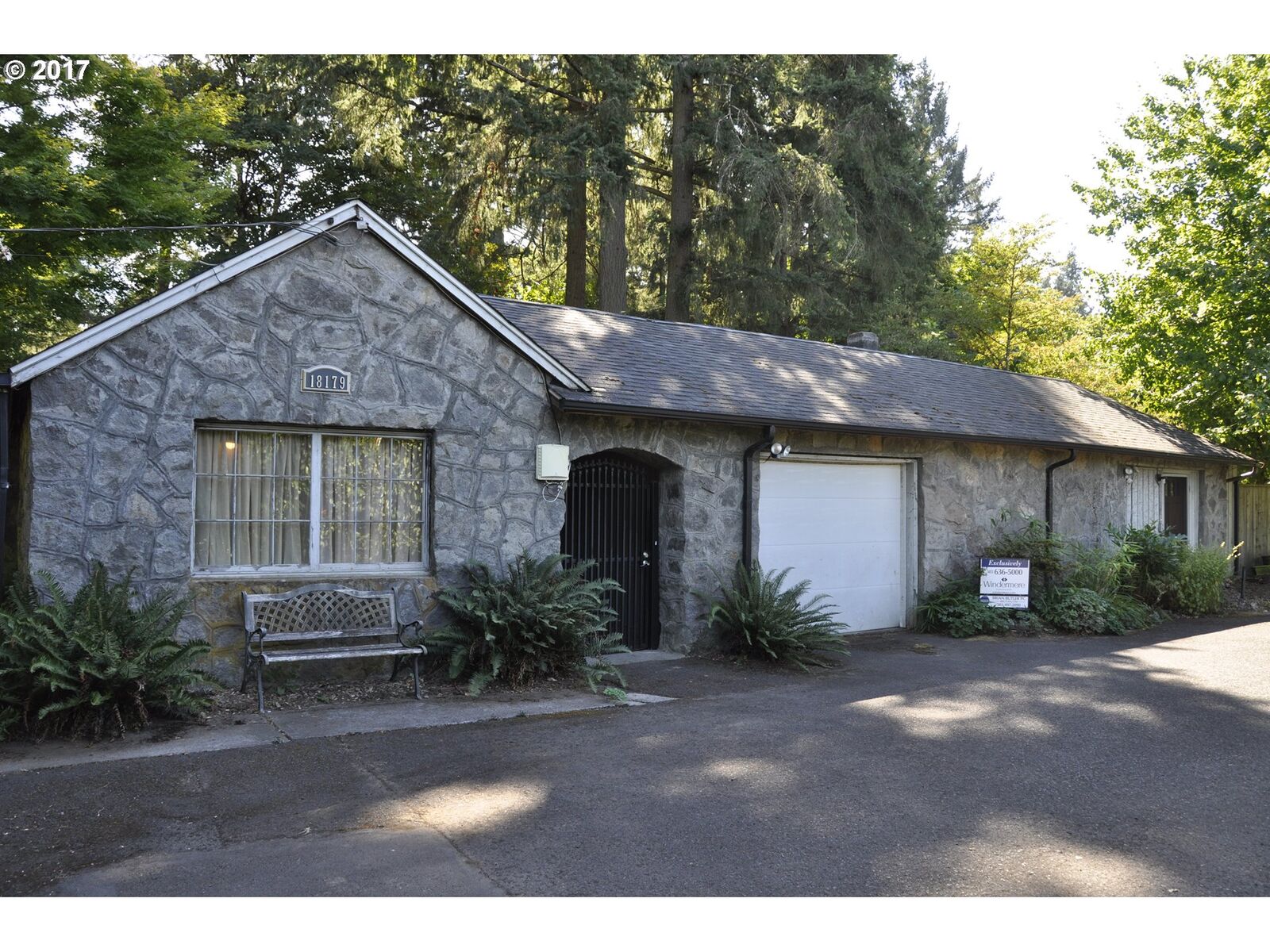 Property Photo: 18179 Pilkington Rd OR 97035