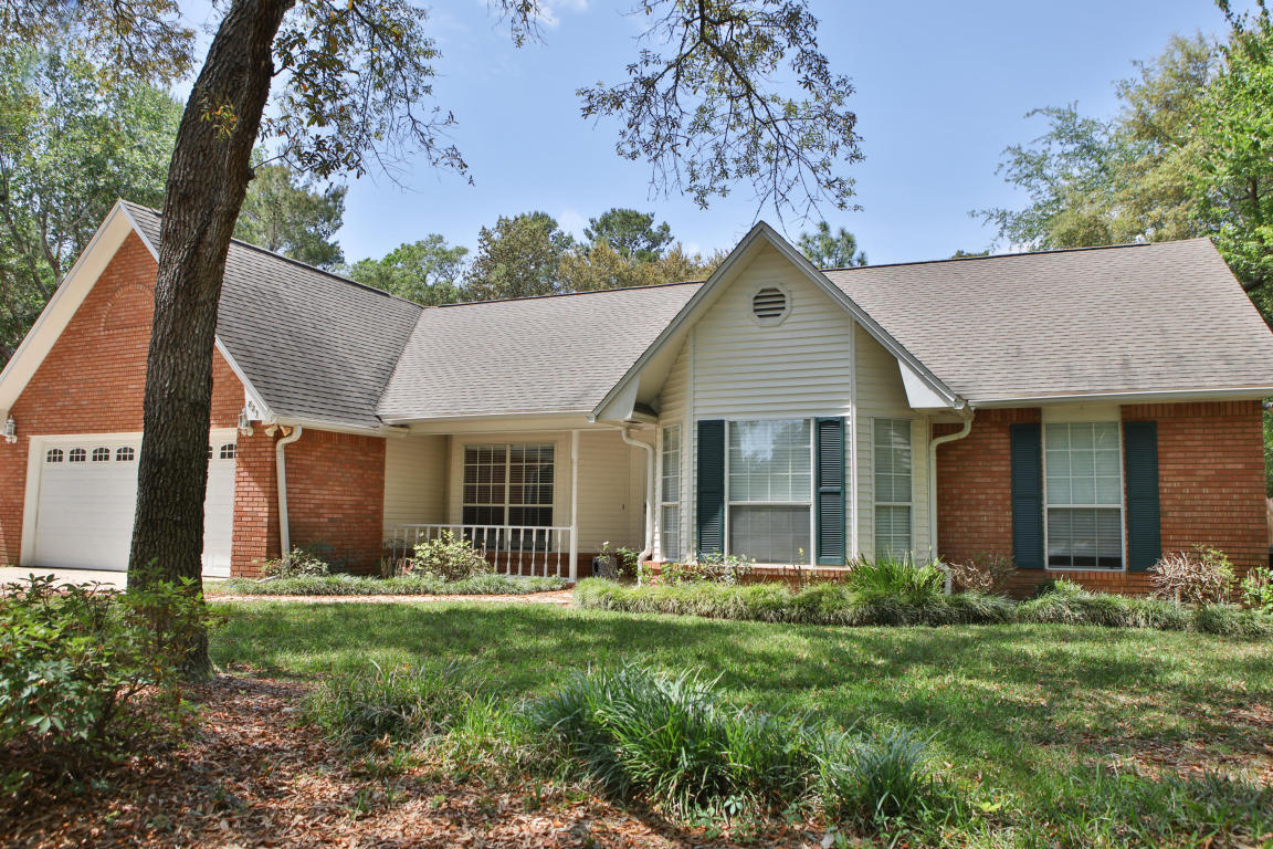 Property Photo: 823 Saint Joseph Cove FL 32578