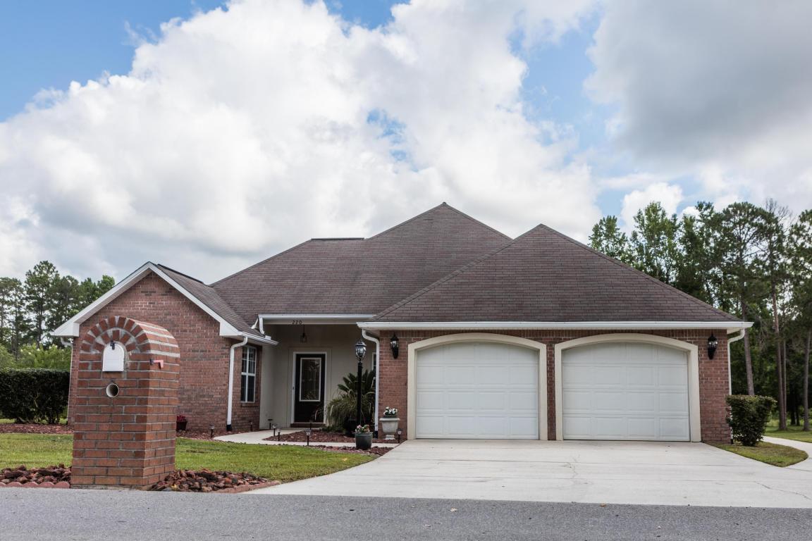 Property Photo: 220 Country Club Drive FL 32536