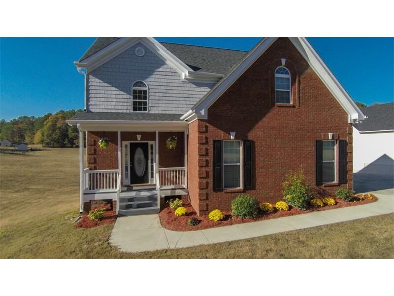 Property Photo:  25 Hickory Court   30054 