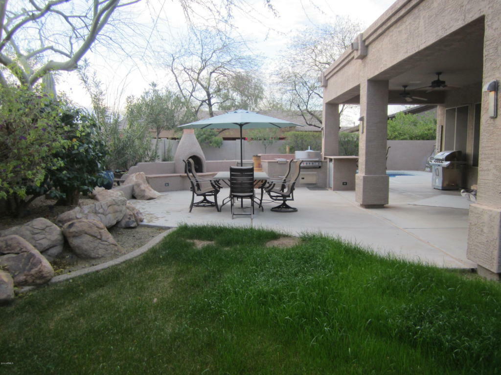 Property Photo: 7663 E Candelaria Drive AZ 85255