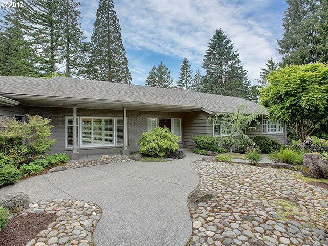 Property Photo: 2297 SW Humphrey Park Rd OR 97221
