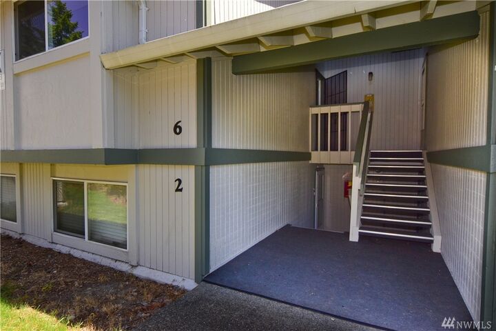 Property Photo: 418 S 325th Place X6 WA 98003