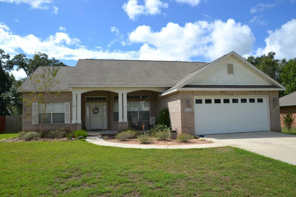 Property Photo:  1520 Long Needle Court  FL 32531 