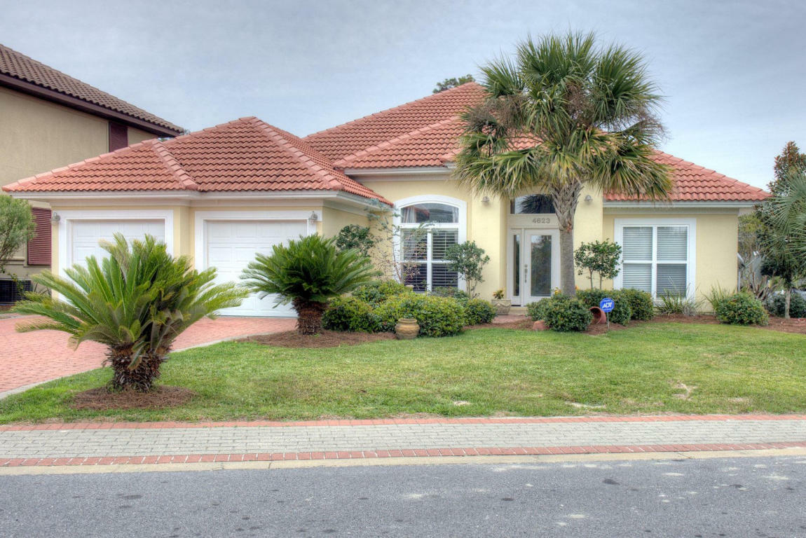 Property Photo:  4623 Paradise Isle  FL 32541 