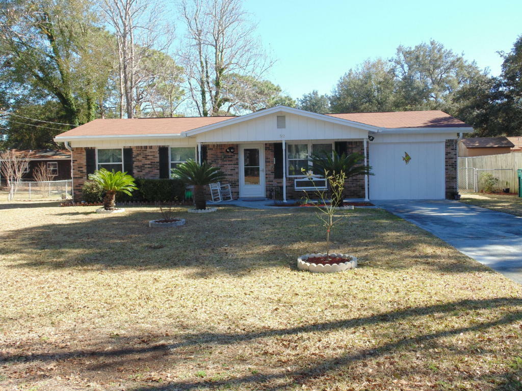 Property Photo:  52 10th Street  FL 32579 