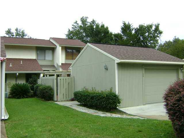 Property Photo: 900 Bay Drive Apt 34 FL 32578