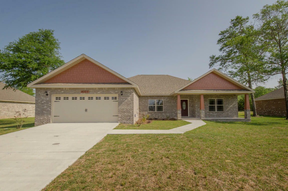 Property Photo:  4007 Happy Trails Road  FL 32539 