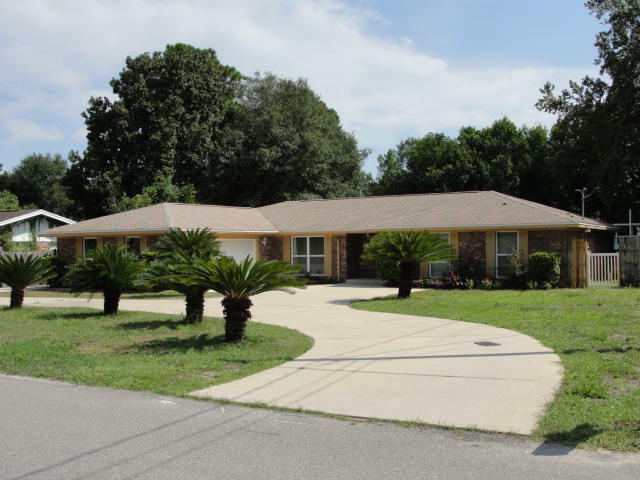 Property Photo:  17 Magnolia Avenue  FL 32579 