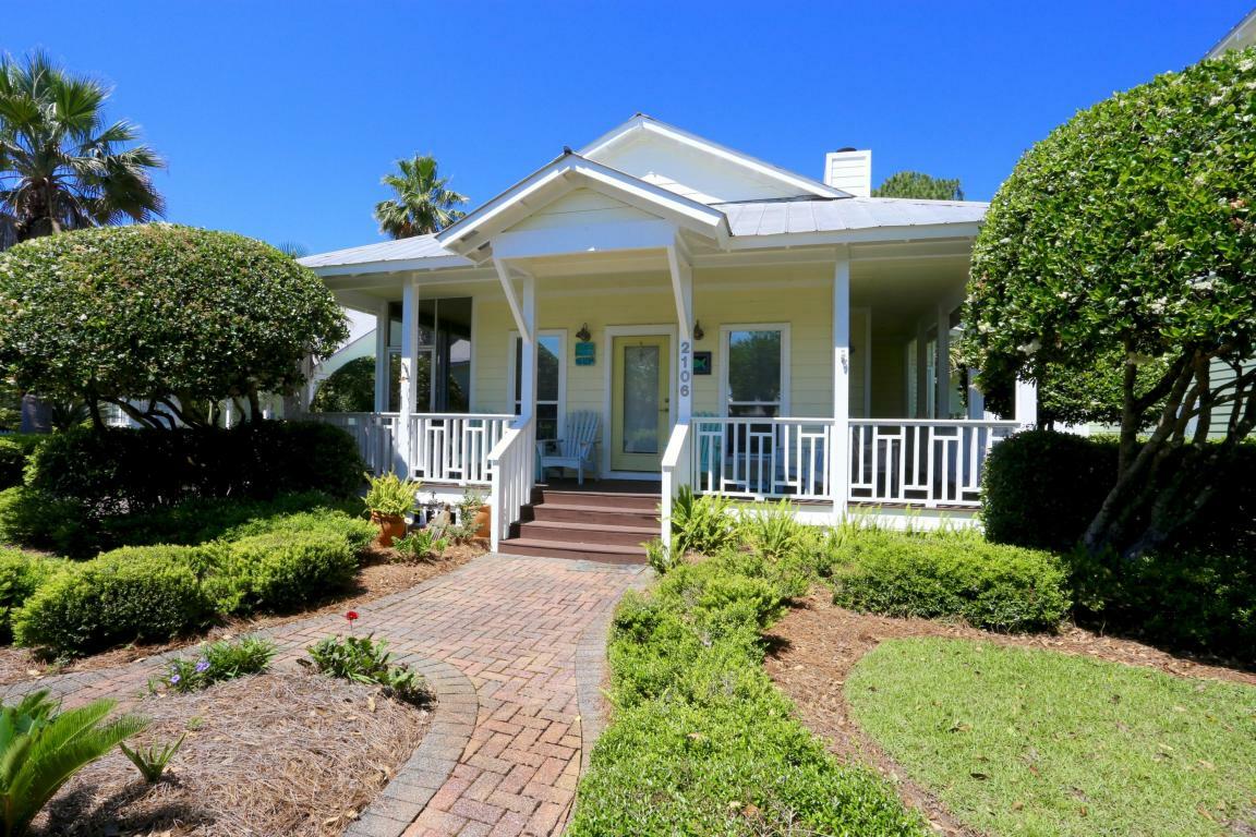Property Photo: 2106 Olde Towne Avenue FL 32550