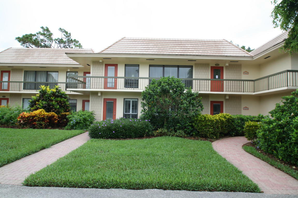 Property Photo: 4660 Kittiwake Court FL 33436