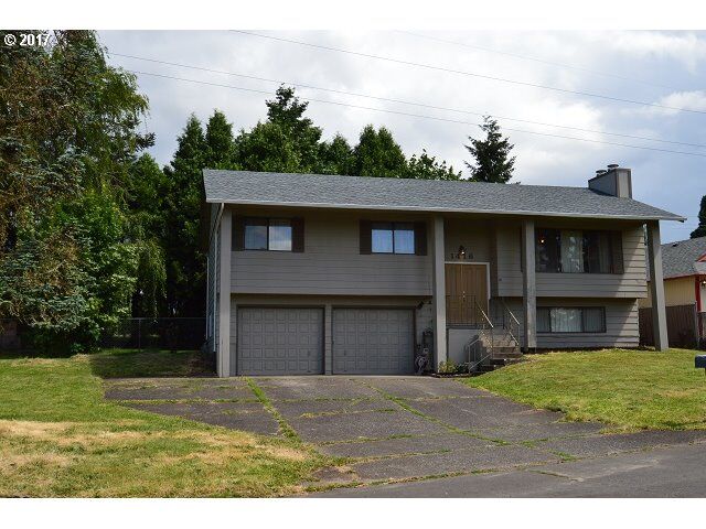Property Photo:  1416 NW 98th Cir  WA 98665 