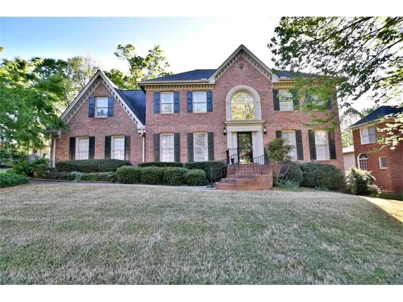 Property Photo:  2080 Parliament Drive   30043 