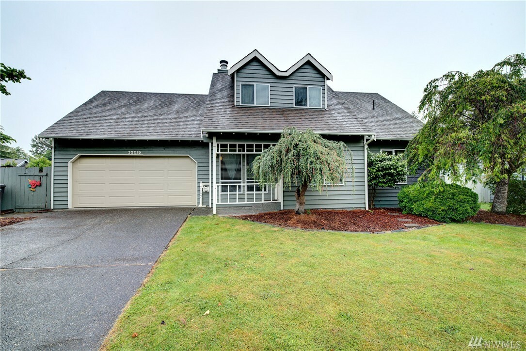 Property Photo:  32215 14th Ave SW  WA 98023 