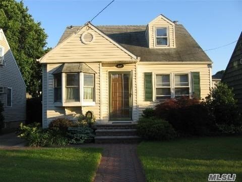 237 Belmont Avenue  W. Hempstead NY 11552 photo