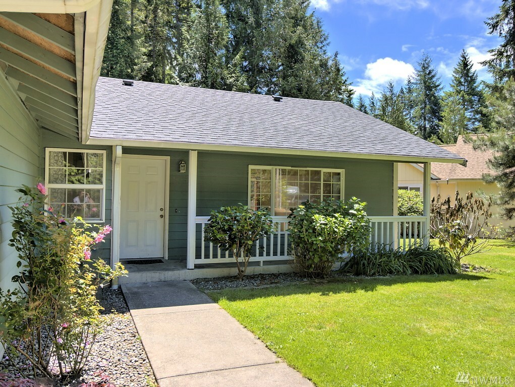 Property Photo:  270 E Aycliffe Dr  WA 98584 