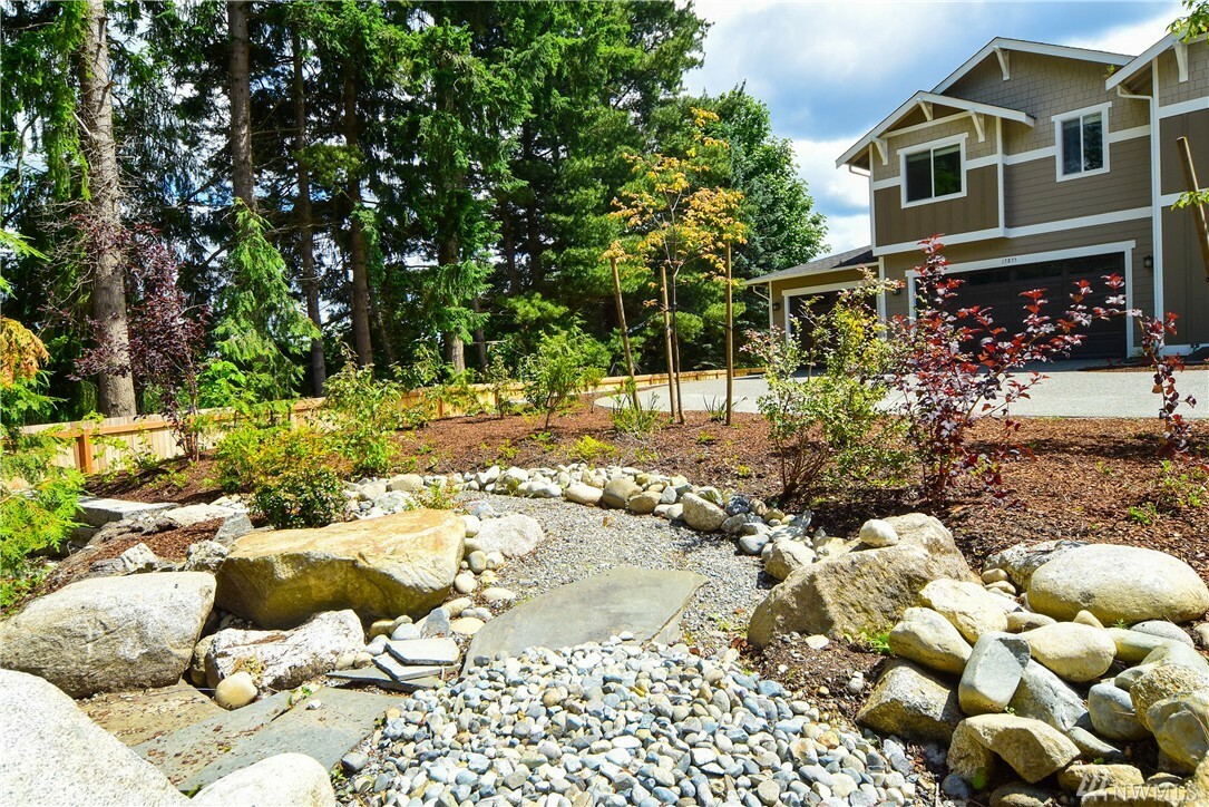 Property Photo:  13855 SE 10th St  WA 98005 