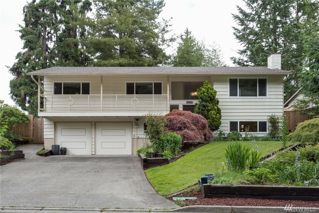 Property Photo: 20210 60th Place NE WA 98028