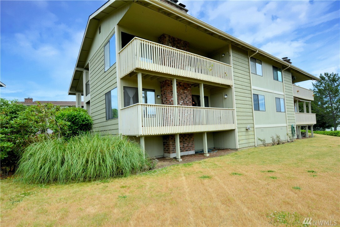 Property Photo:  3370 Narrows View Lane NE 102  WA 98310 