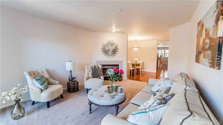 12406 SE 31st St 102  Bellevue WA 98005 photo