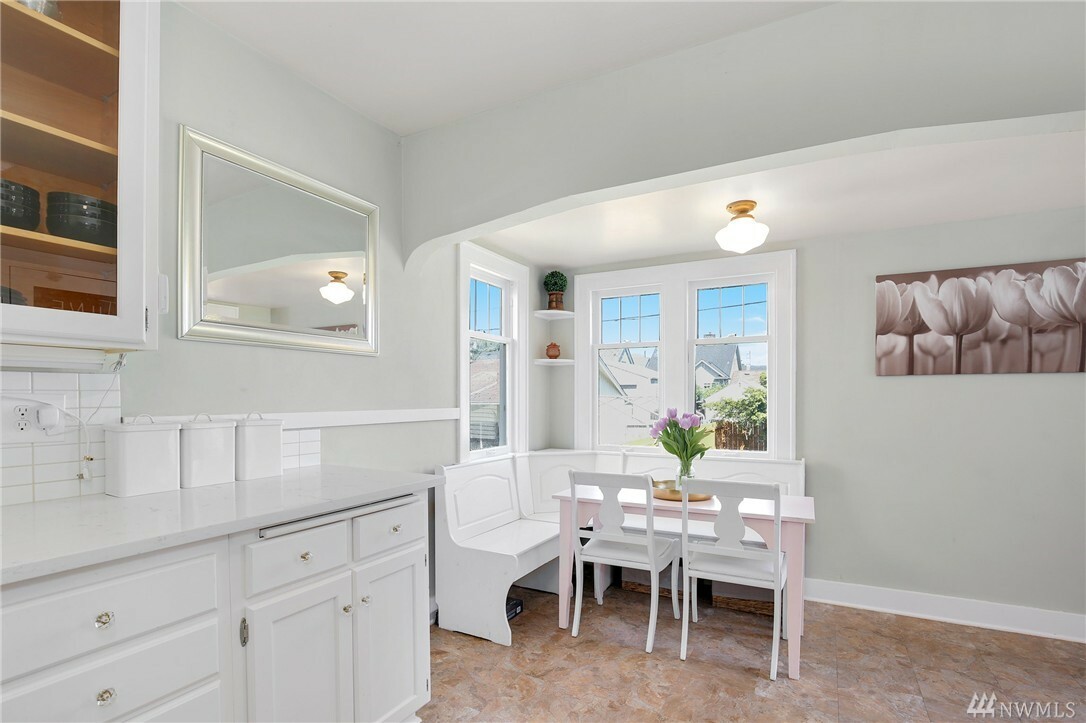Property Photo: 1415 Oakes Ave WA 98201