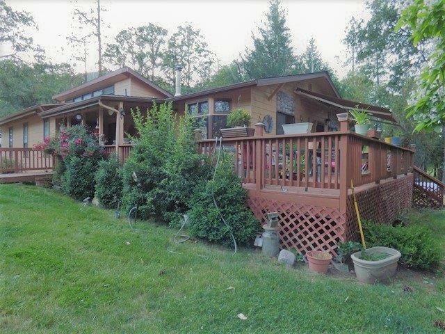 Property Photo:  3530 Foots Creek R Fork Road  OR 97525 