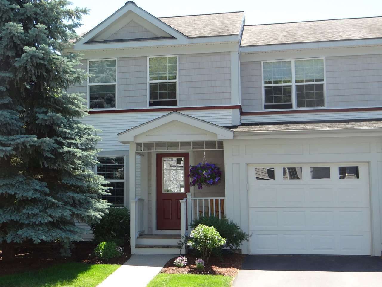 Property Photo: 122 Stonington Circle VT 05403