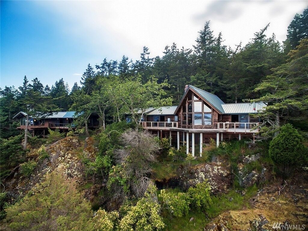 Property Photo:  720 Shoreland Dr  WA 98261 