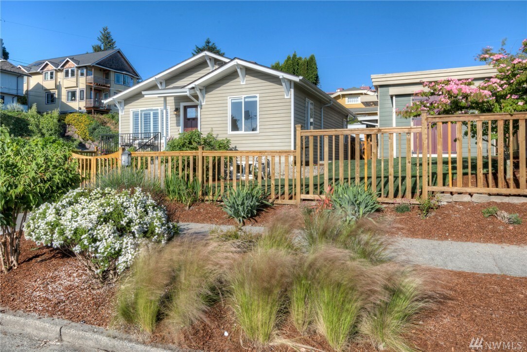 Property Photo: 5202 45th Ave SW WA 98136