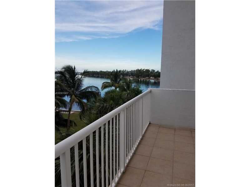 Property Photo:  150 SE 25th Rd 5B  FL 33129 