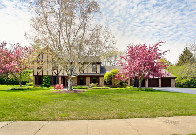 Property Photo:  1800 Surrey Lane  IL 60045 