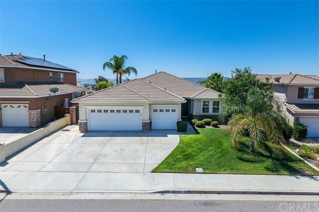 Property Photo: 35532 Country Park Drive CA 92595