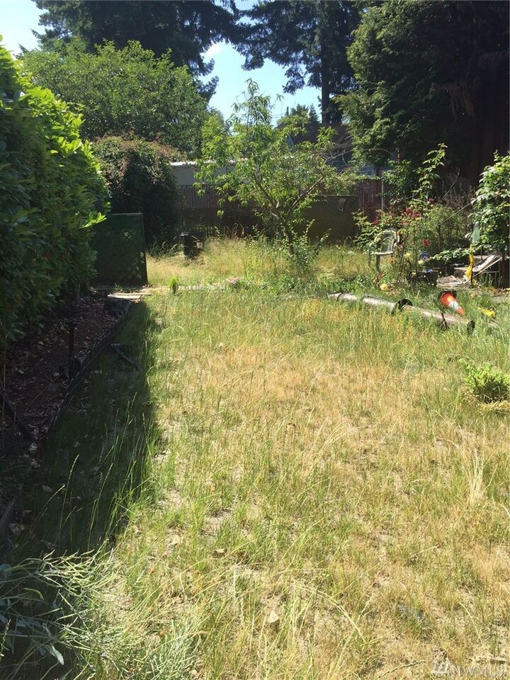 Property Photo:  9829 44th Ave SW  WA 98136 