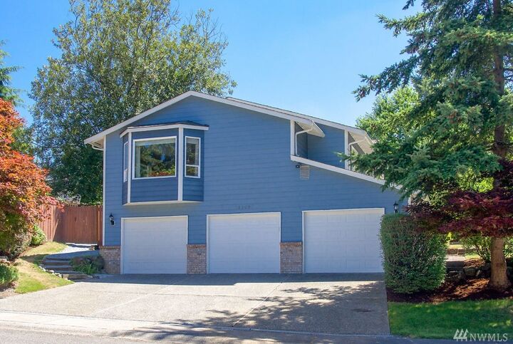 Property Photo:  13309 14th Pl W  WA 98087 